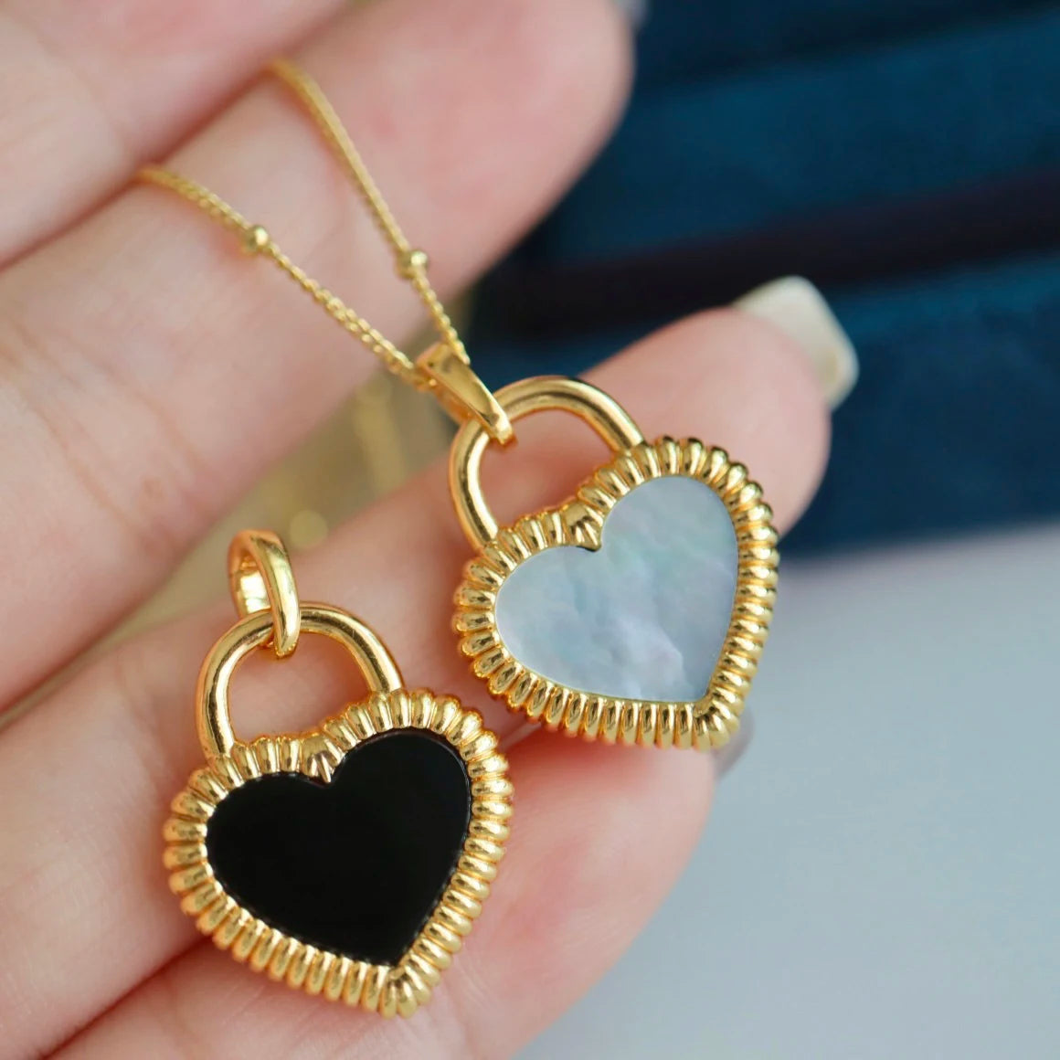 18K Real Gold Pendant for Women Double Sided Onyx & Mother Pearl Heart Gemstone Jewelry for Parties