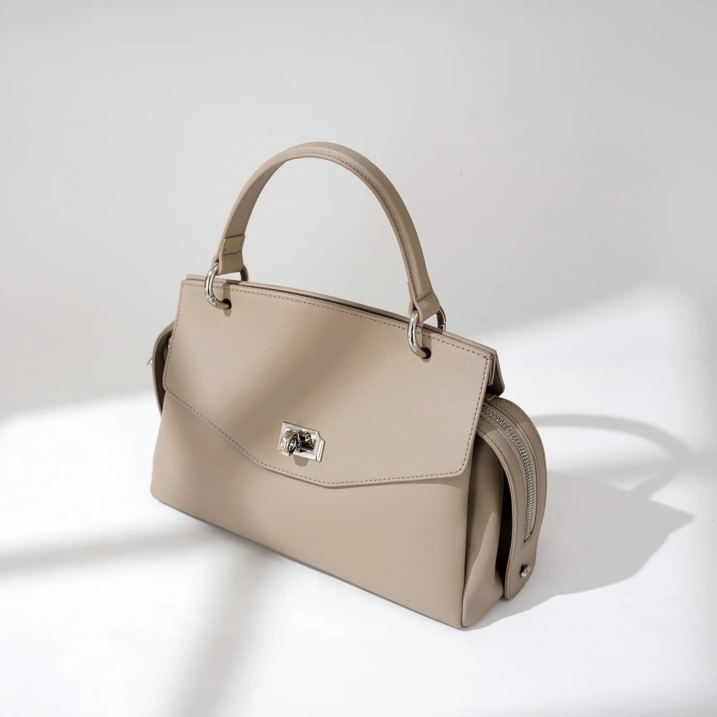 French Niche 2025 Cowhide Casual Genuine Leather Single Shoulder Luxury Messenger Handbags Sling Bags for Women Crossbody Summer