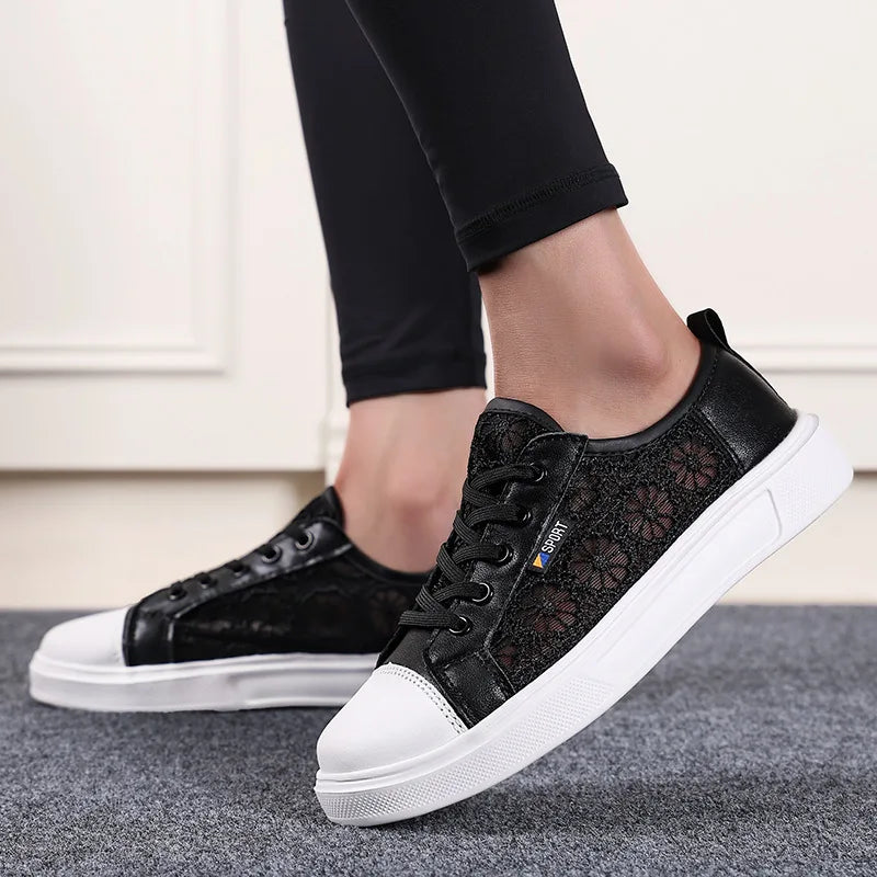New Hot-selling Women's Summer Thin Versatile Flat-soled Hollow Breathable Sneakers