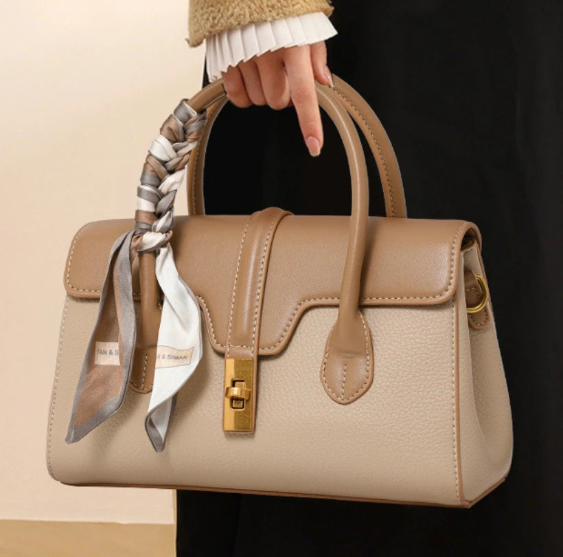 Oversized Luxury Cowhide Handbags for Women Designer Genuine Leather First Layer Zipper Closure with Polyester Lining