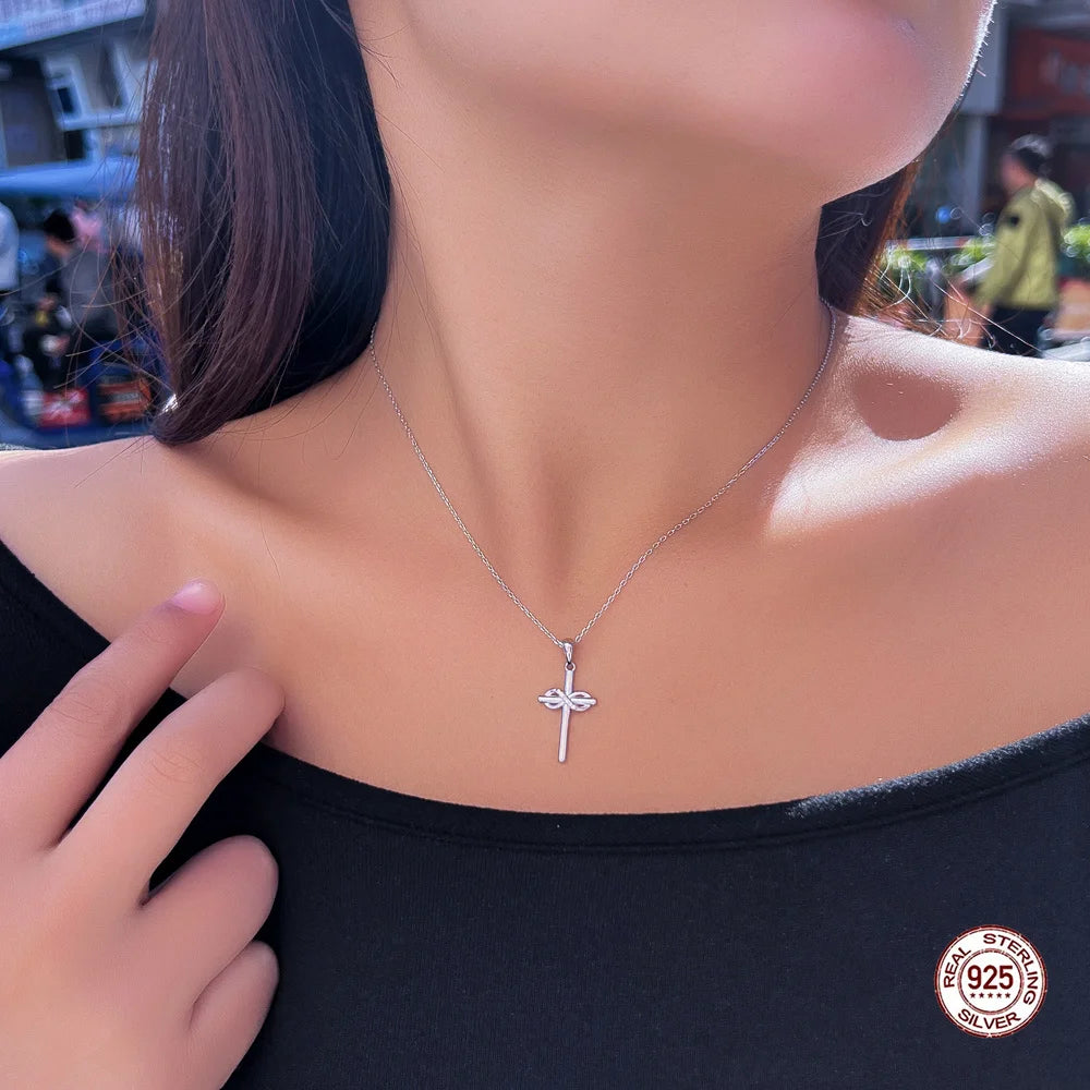 Fashionable Cubic Zircon 925 Sterling Silver Chain Link Infinite Symbol Cross Pendant Necklace for Women Men Daily Wear Jewelry