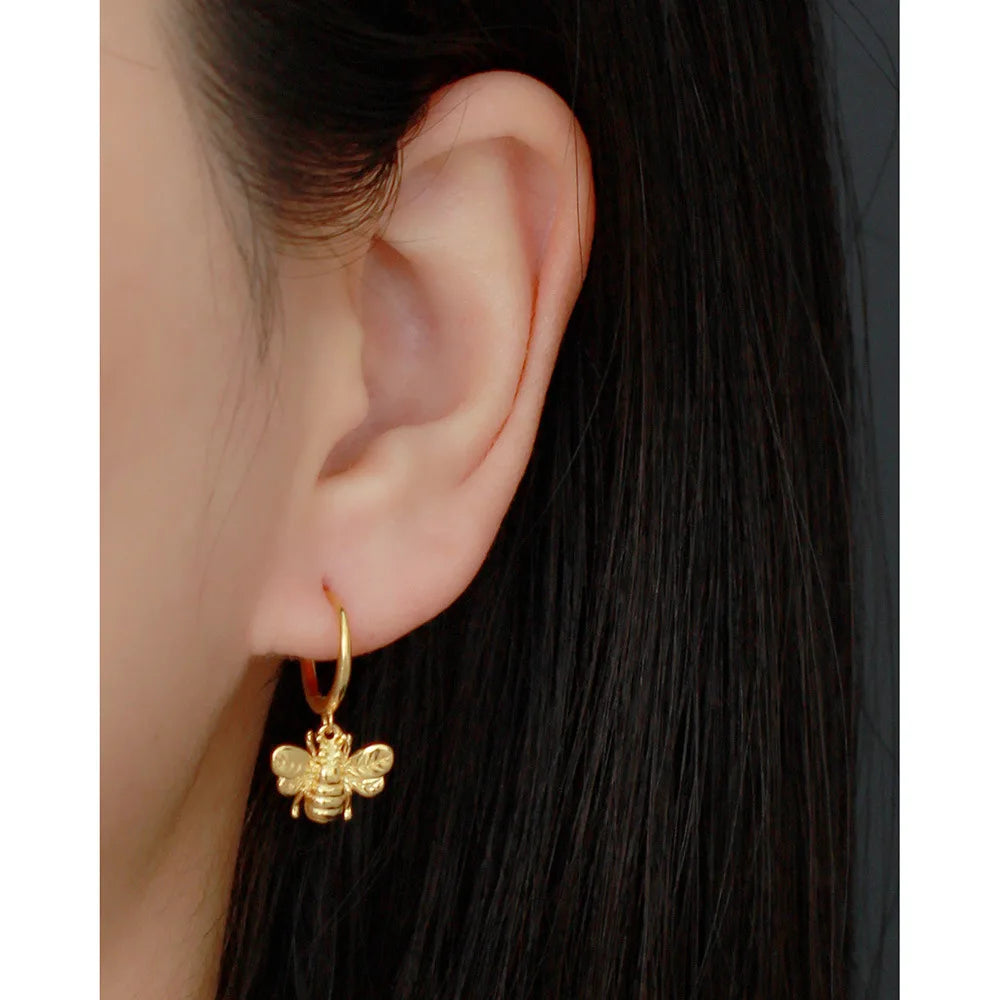 New Fashion 925 Sterling Silver Plain Dangling Animal Bee Shape Insects 18k Gold Plated Hoop Earrings for Women
