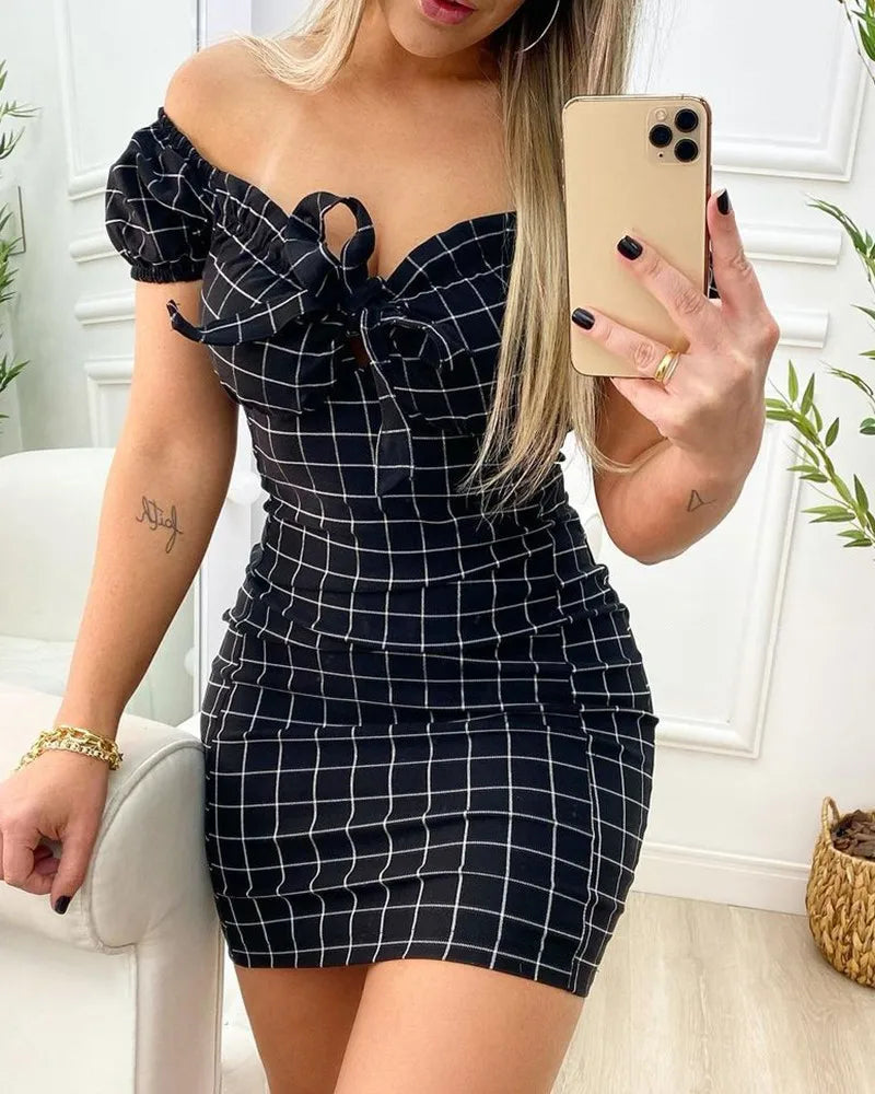 2025 Women Dress Strapless Short Sleeve Hip Wrap Plaid Mini Length Bodycon Dress Sexy Plaid Dress