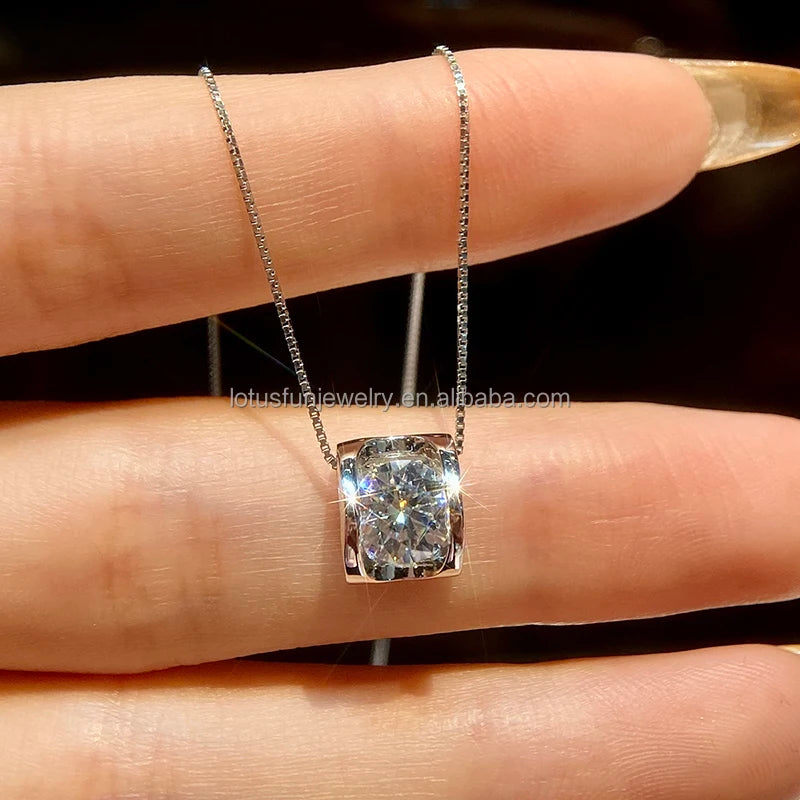Champion 925 Sterling Silver GRA 1CT D Color Round Cut Moissanite Pendant Necklaces for Women Wedding Jewelry