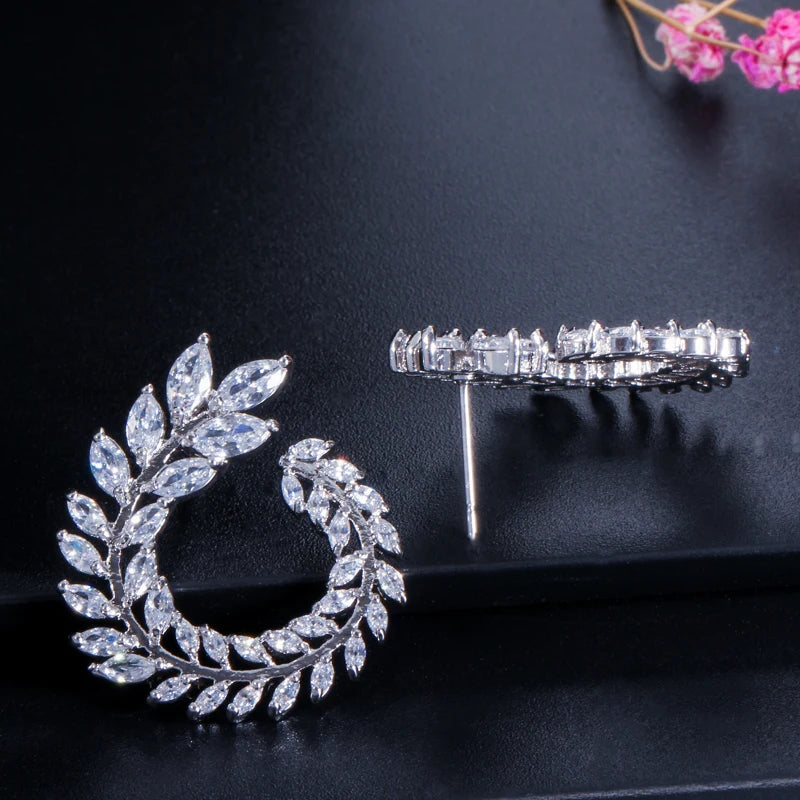 Sparkly White Olive Branch Leaf Shape Marquise Cut Big Cubic Zirconia Paved Stud Earring for Women Fashion Brand Wedding Jewelry