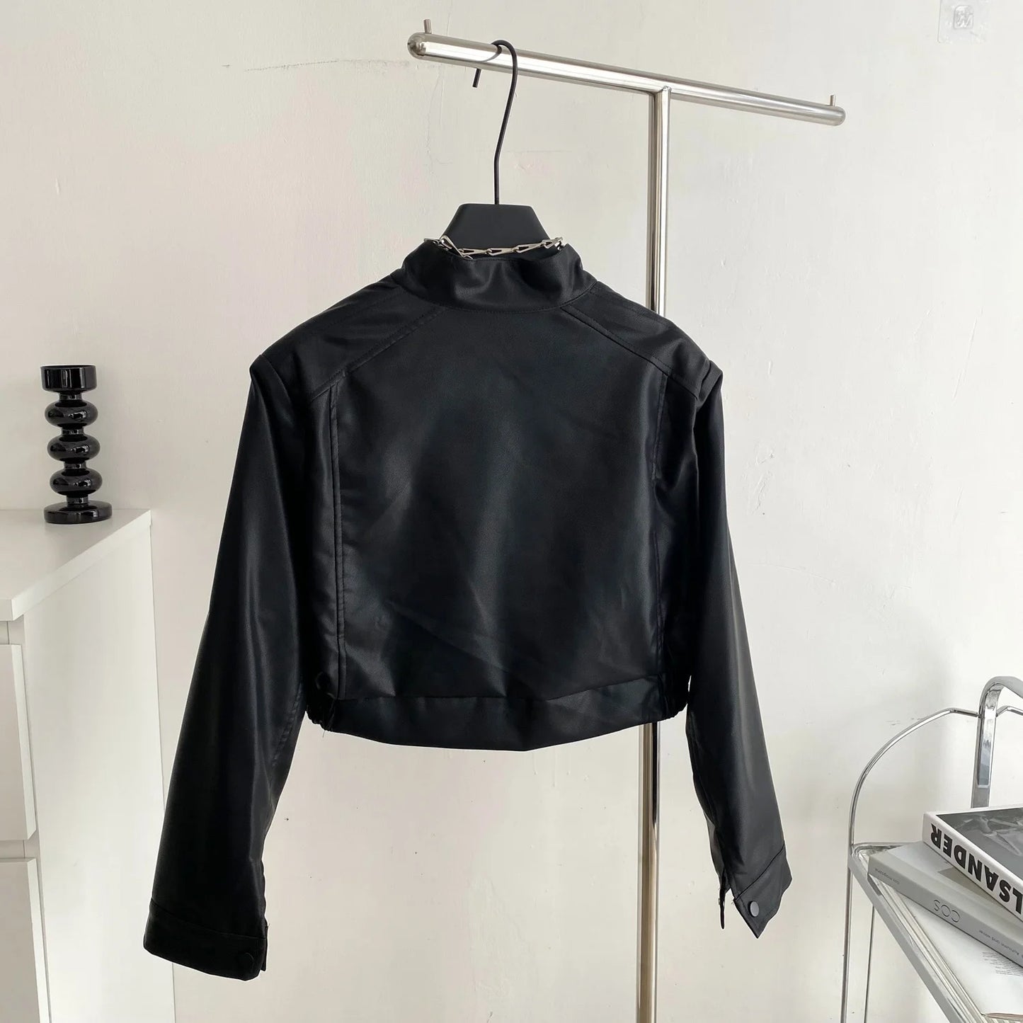2025 Autumn New Zipper Women's Motorcycle Short Padded Shoulder Jacket Female Long Sleeve Leather Coat