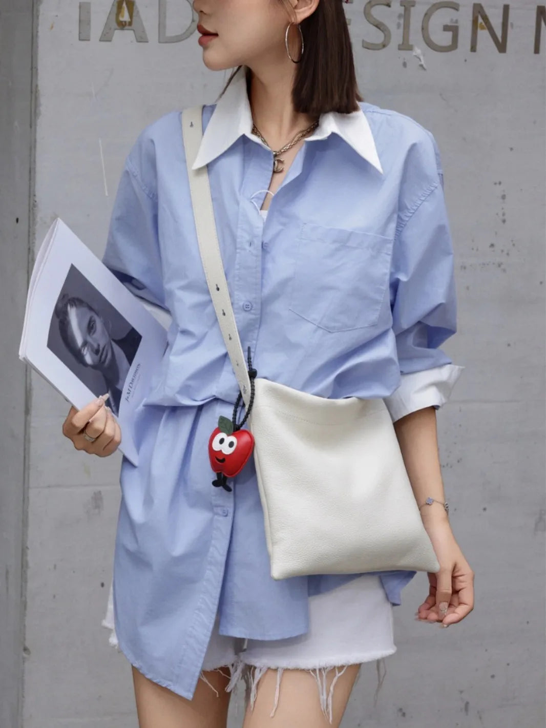 2025 Minimalist Casual Niche Fashion Women's Leather Bucket Bag Single Shoulder Crossbody Strap for Evening Use