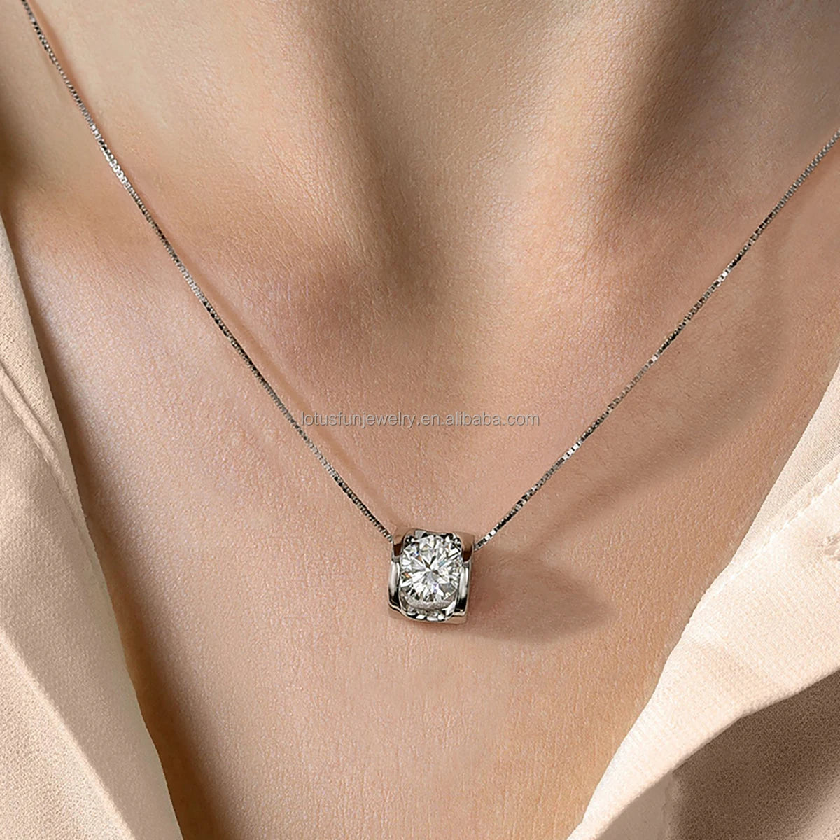 Champion 925 Sterling Silver GRA 1CT D Color Round Cut Moissanite Pendant Necklaces for Women Wedding Jewelry