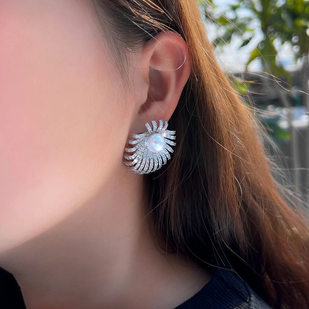 Dazzling White Cubic Zirconia Distinctive Design Imitation Pearl Big Stud Earrings for Women Appointment Engagement Jewelry