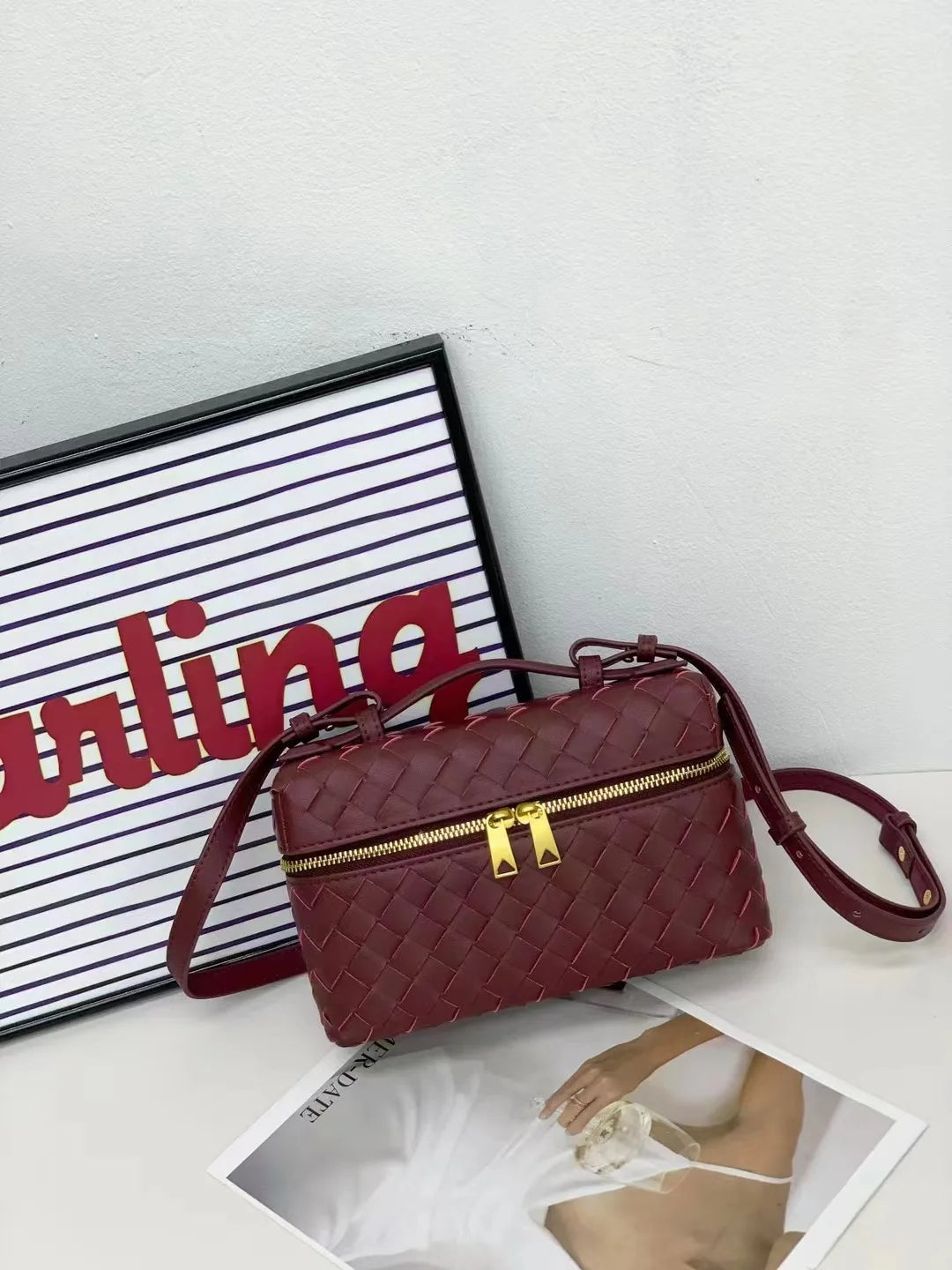 2025 New Genuine Leather Woven Handbag Elegance Handmade Woven Crossbody Bag Women's High-End Single Shoulder Bag
