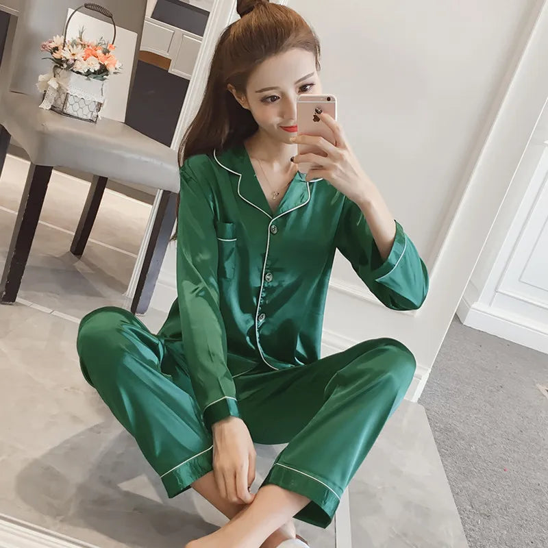 2025 Spring and Autumn New Ladies Large Size Lapel Silk Fashion Pajamas Fat Ladies Ladies Home Wear