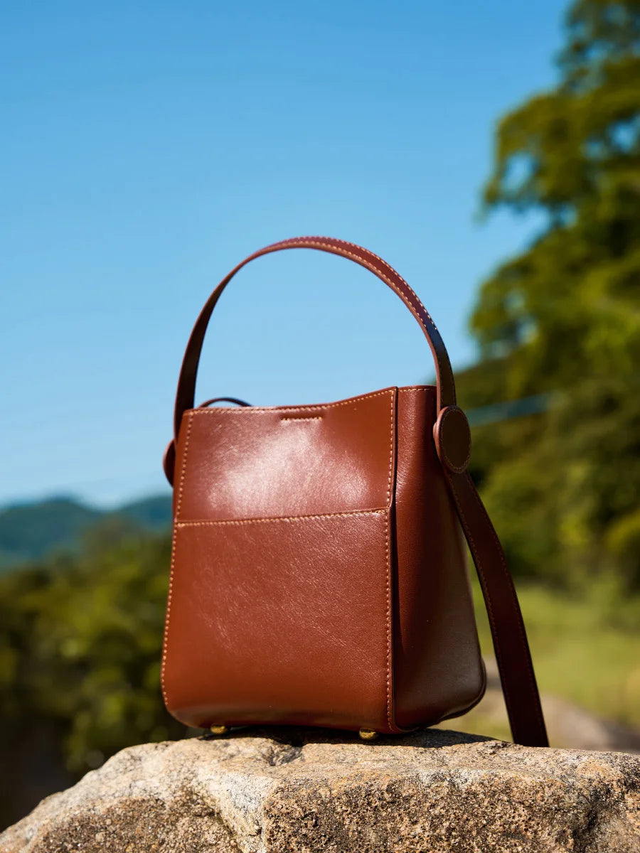 Custom Large Capacity Genuine Leather Women's Handbag Vintage Fashion Style Single Leather for Ladies New Arrival for Summer