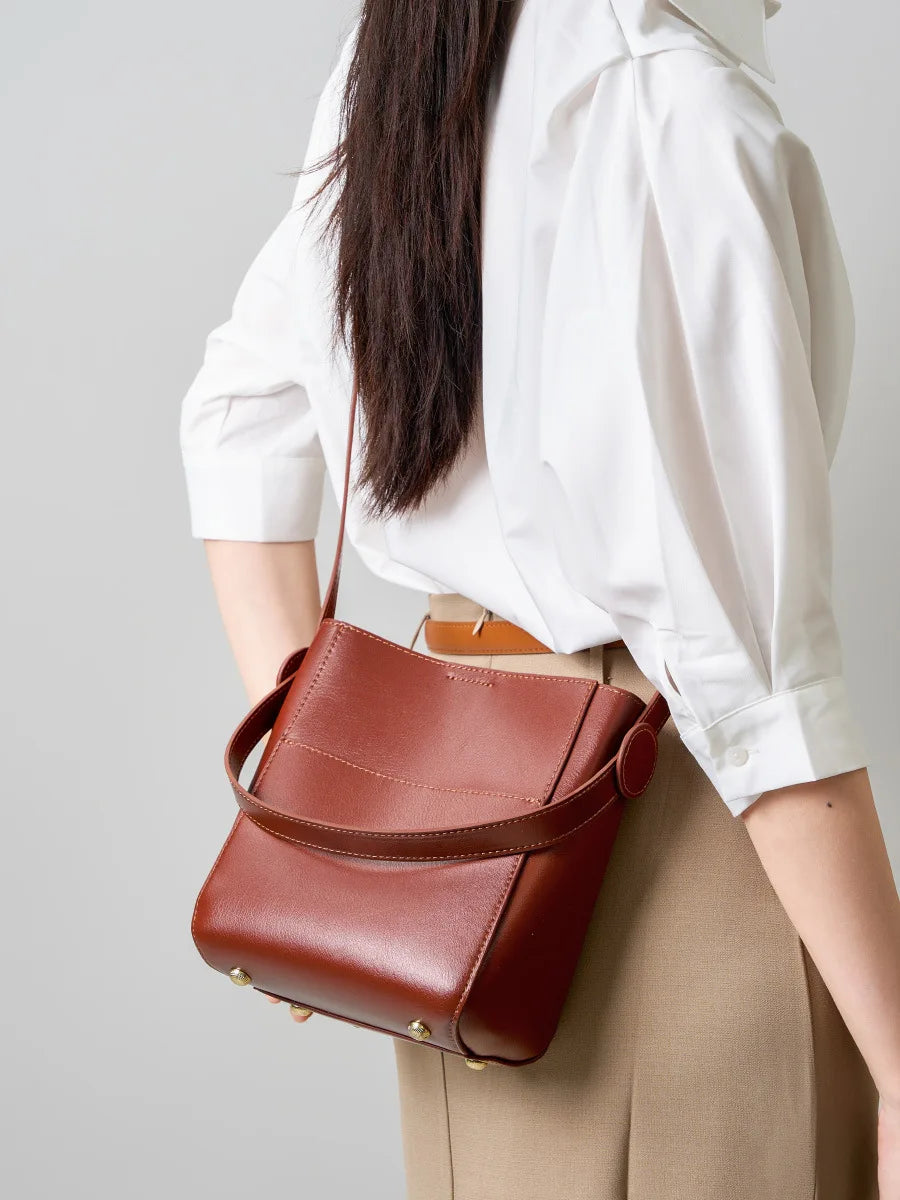 Custom Large Capacity Genuine Leather Women's Handbag Vintage Fashion Style Single Leather for Ladies New Arrival for Summer