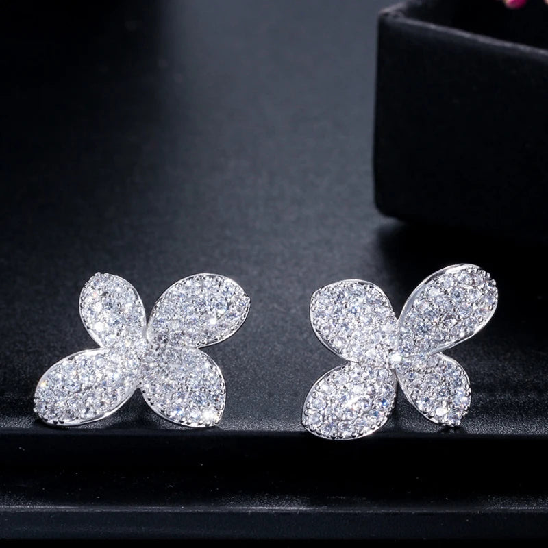 Graceful Design Rose Gold Plated Cubic Zircon Flower Stud Earrings for Women Party Daily Wear Appointment Gift