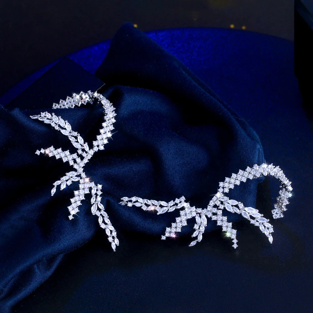 2025 Trendy Zirconia Jewelry Ear Bone Clips Long Big Snowflakes Irregular Wedding Bridal Ear Cuff Climber Earring for Women Gift