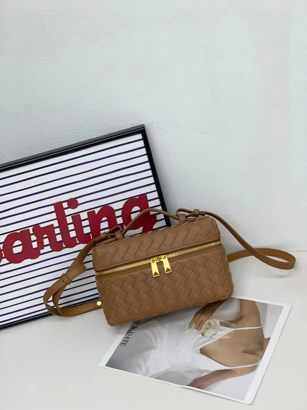 2025 New Genuine Leather Woven Handbag Elegance Handmade Woven Crossbody Bag Women's High-End Single Shoulder Bag