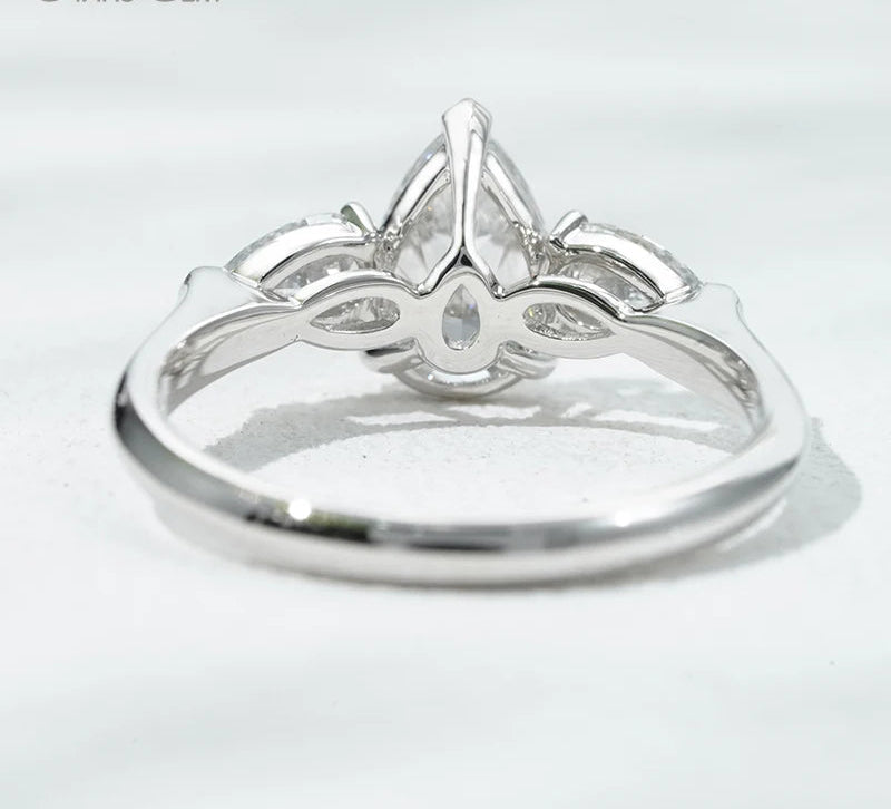 MomentWill 18K White Gold Ring 1.2ct Diamond Three Stone Pear Shape Lab Grown Diamond Hpht Cvd Engagement Wedding Ring Jewelry
