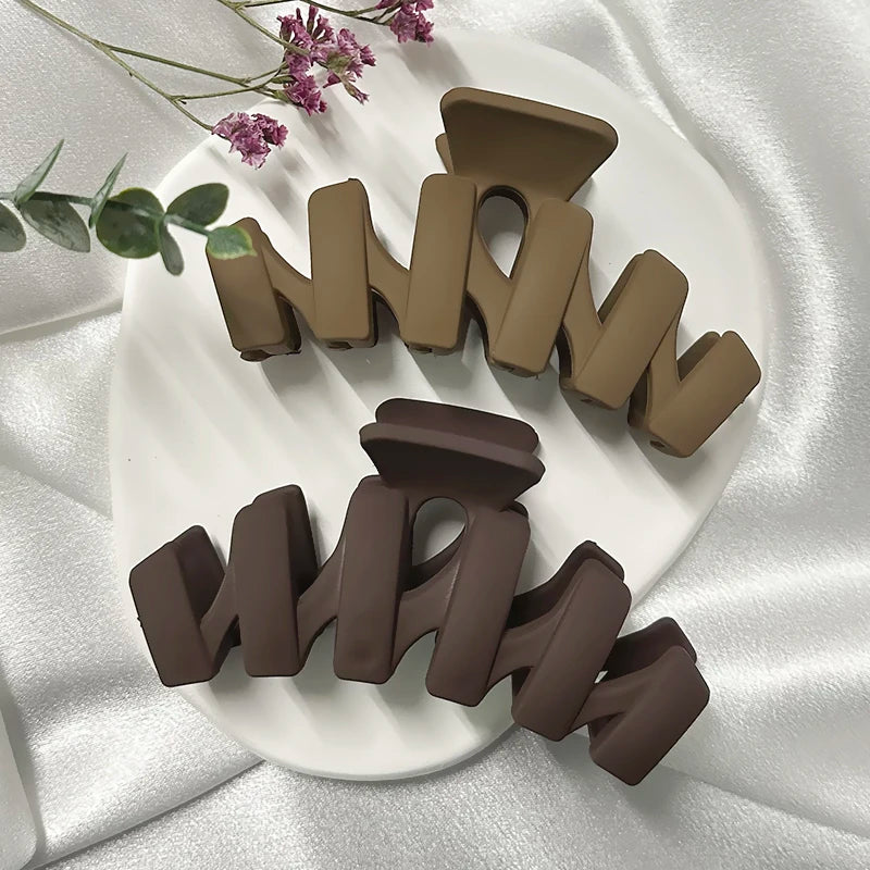 High Women Hair Claw Clips Korea Coffee Beige Acrylic Large Hair Claw Hairpin Geometric Barrettes Crab Girl Headwear Hair Accessories