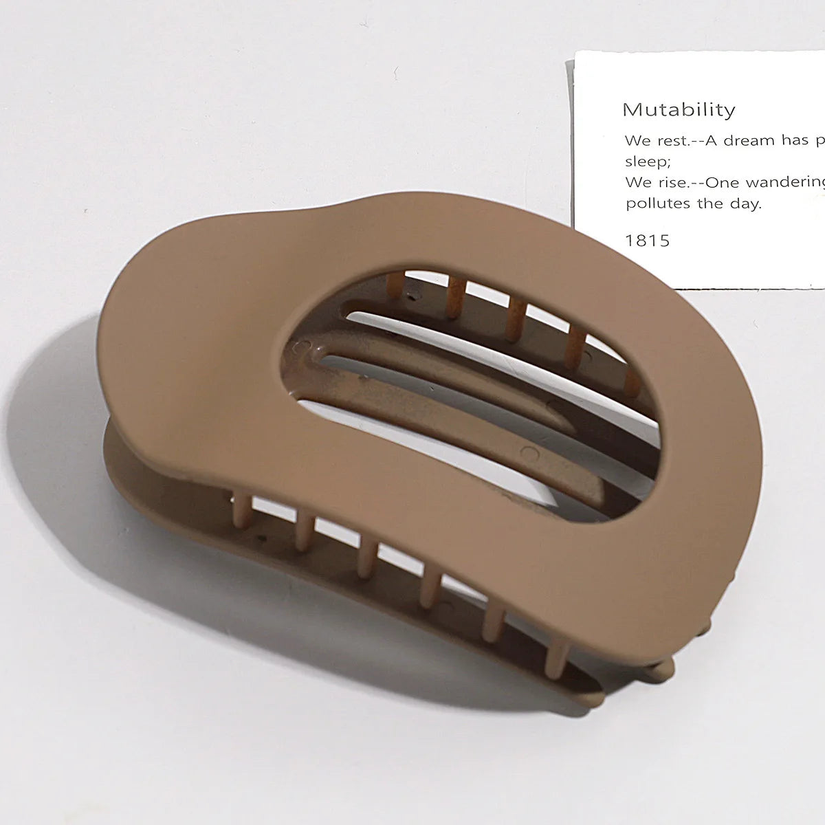 Fashion Oval Flat Hair Claw Clips for Women Matte Duckbill Clip Back-of-Head Bun Hair Accessories Simple Clip Hair Ornament