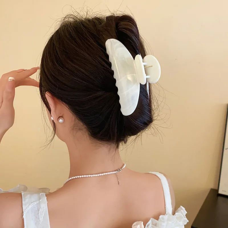Korean Hawaiian Flower Crab Hair Clips Female Fashion Plastic Shark Hair Claw Hairpin Barrettes For Girls Beach Hair Accessories