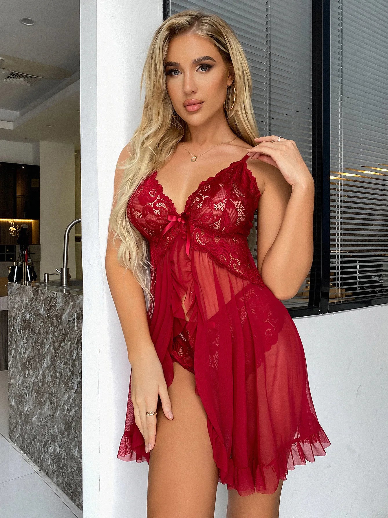 Ice Silk Thin Halter Sexy Pajamas Lace Nightdress And Thong Sets Plus Size Nightwear Women Underwear Sleepwear Transparent Dress