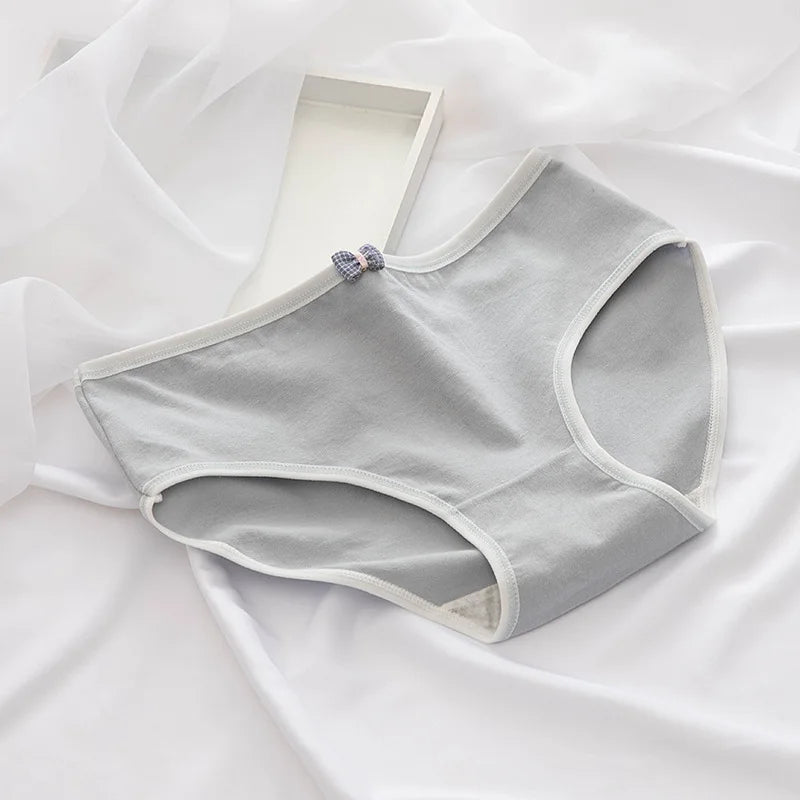 1Pc Cotton Panties Women's Comfort Breathable Underwear Low Waist Briefs Female Underpants Solid Color Sexy Lingerie M-XL