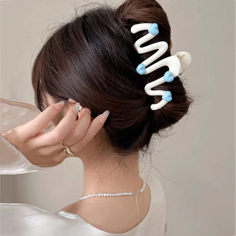 Korean Hawaiian Flower Crab Hair Clips Female Fashion Plastic Shark Hair Claw Hairpin Barrettes For Girls Beach Hair Accessories