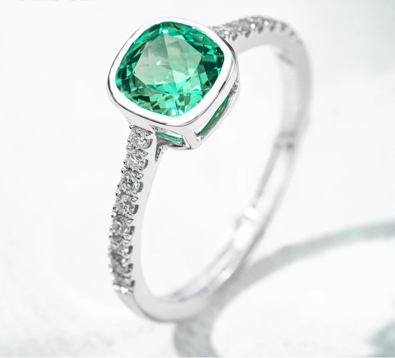 MomentWill Lab Grown Gemstone 18k Solid Gold Ring Lab Emerald Gemstone Engagement Gold Ring