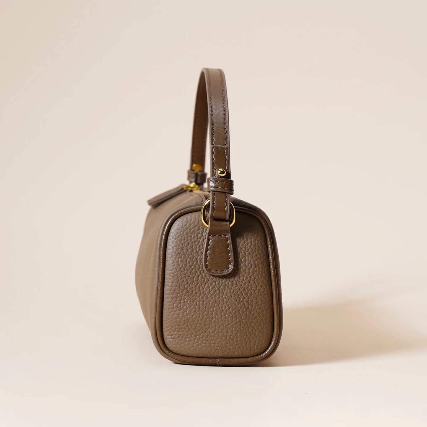Women's Top-Grain Cowhide Genuine Leather Hand-held Crossbody Bag Elegant Underarm Style Chains Decoration New Trendy Versatile