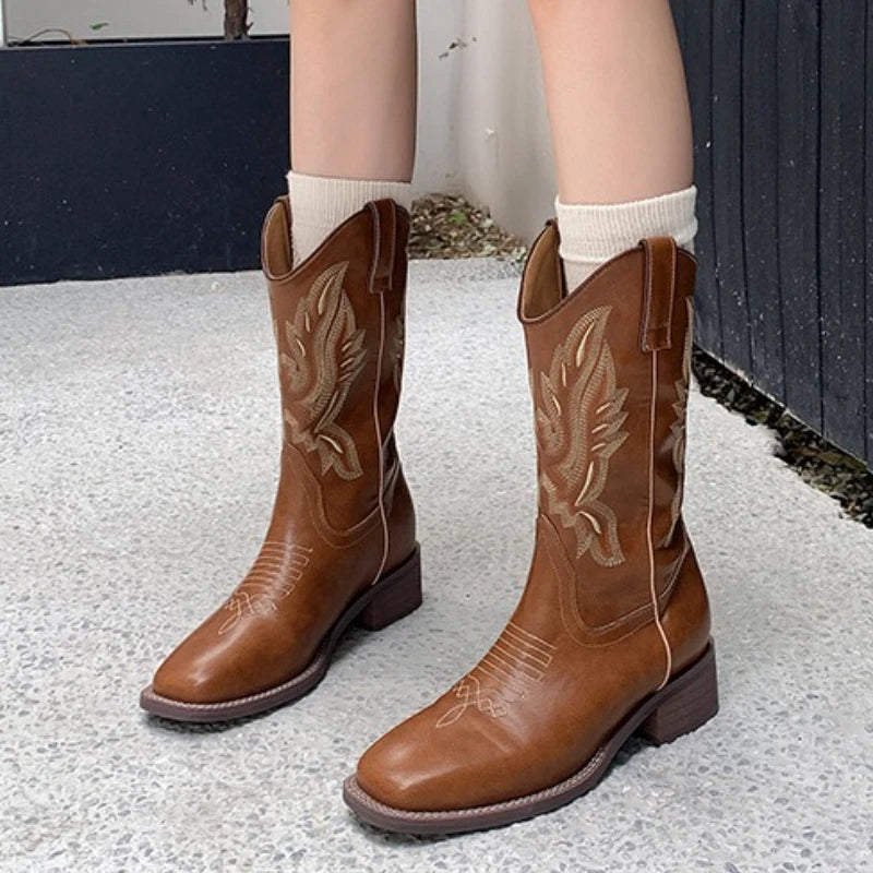 Quality  Leather Casual Style Shoes 2025 New Design Leather Boots for Women Klasik Ayakkabi Botines Dama
