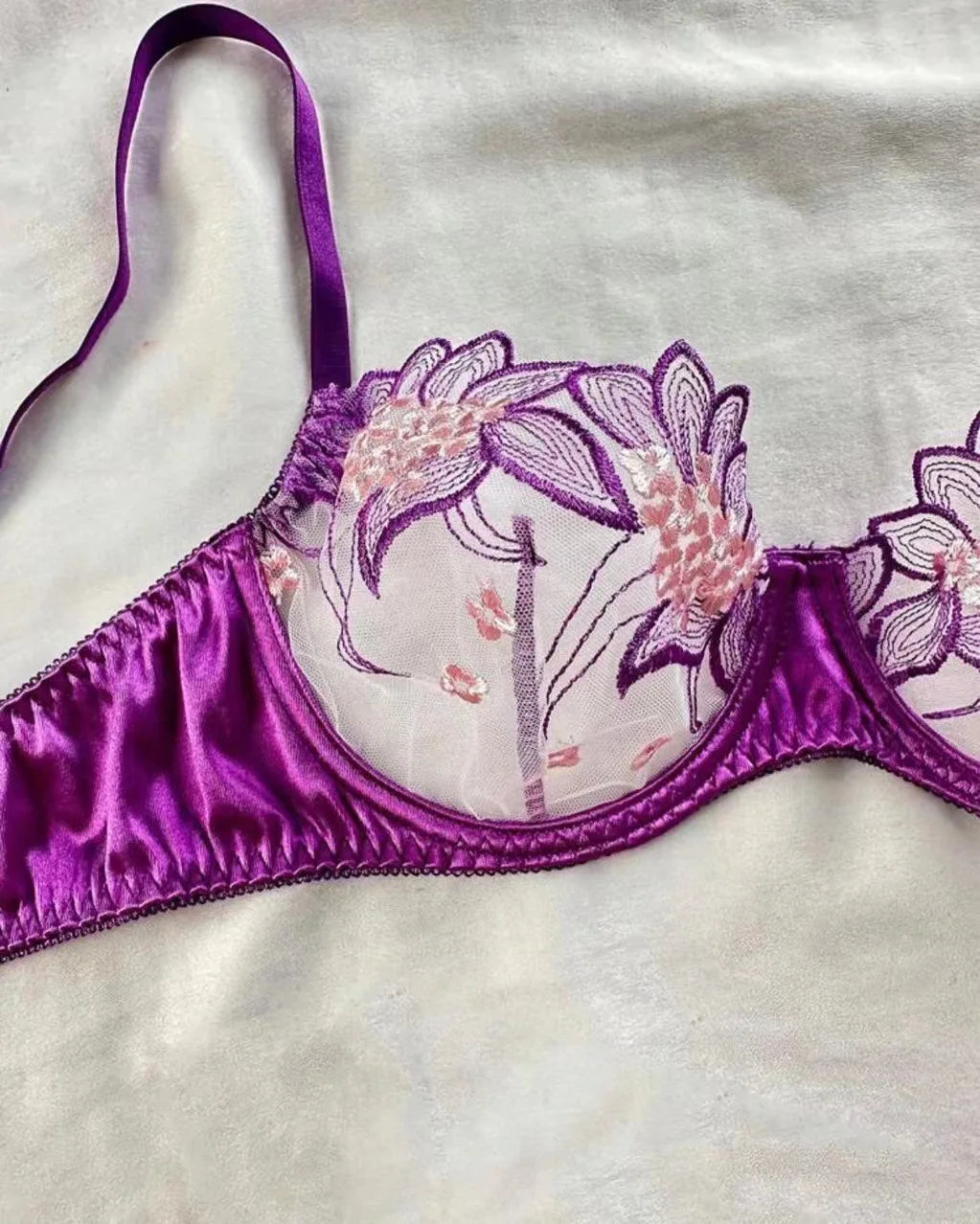Sexy Lace Embroidery Underwear Two Piece Set Women's Big Breasts Small Thin Push-Up Bra Set Ladies Purple See Through Lingerie