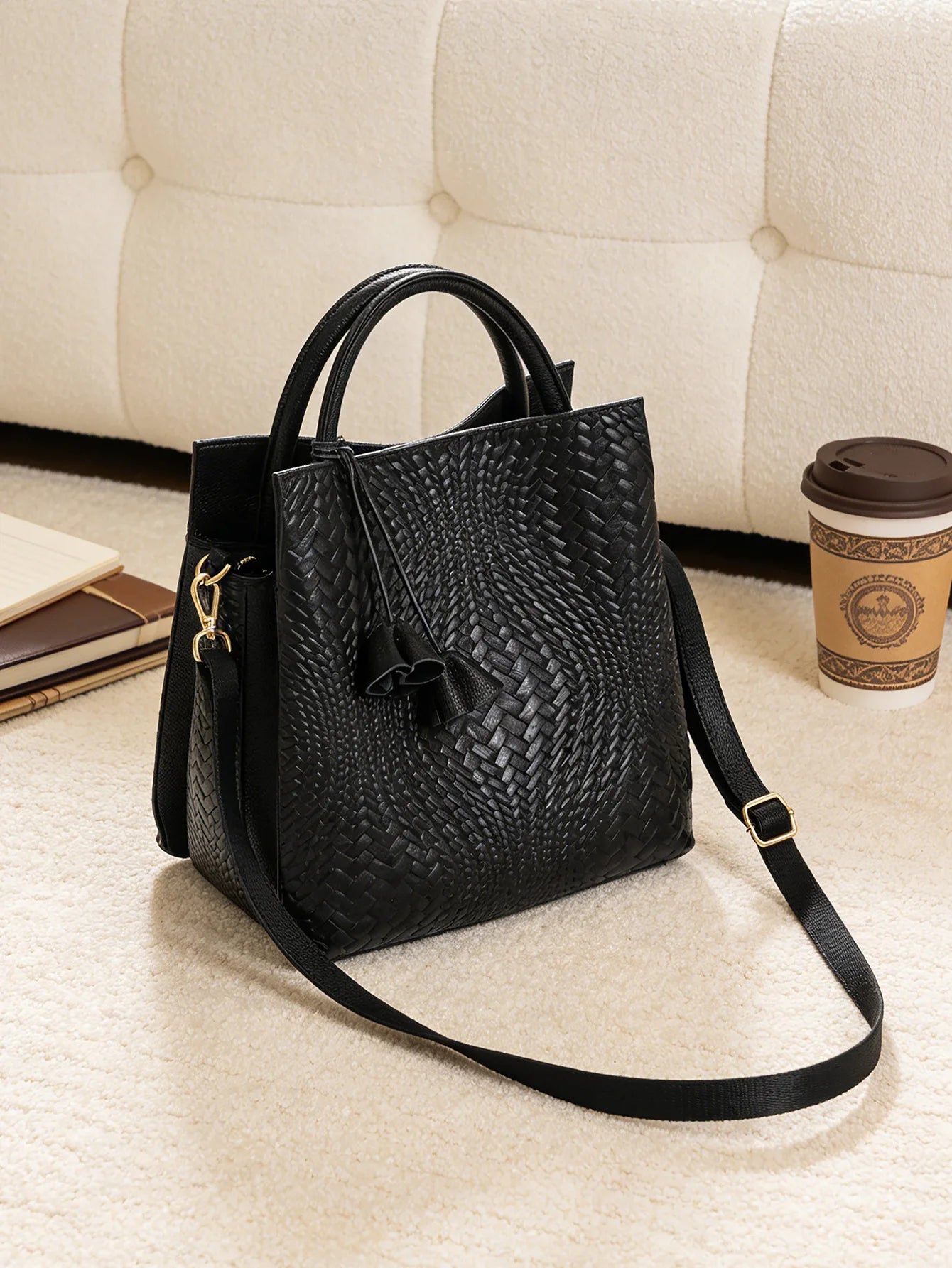 New Arrival Women's Fashion Woven Leather Tote Bag Genuine Cowhide Leather Portable Shoulder Bag for Spring Autumn