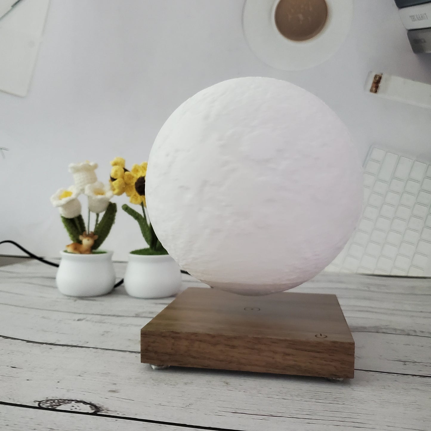 Table Lamp Magnetic Levitating Moon Light 3D Printing Floating Moon Lamp For Home Decoration