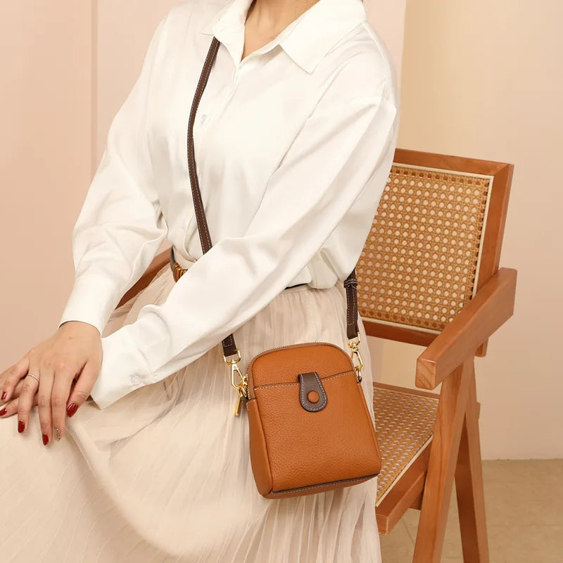 Genuine Leather Shoulder Bag Female Mobile Phone Bag  Ladies Mini Leisure Pack Fashion Real Leather Purse