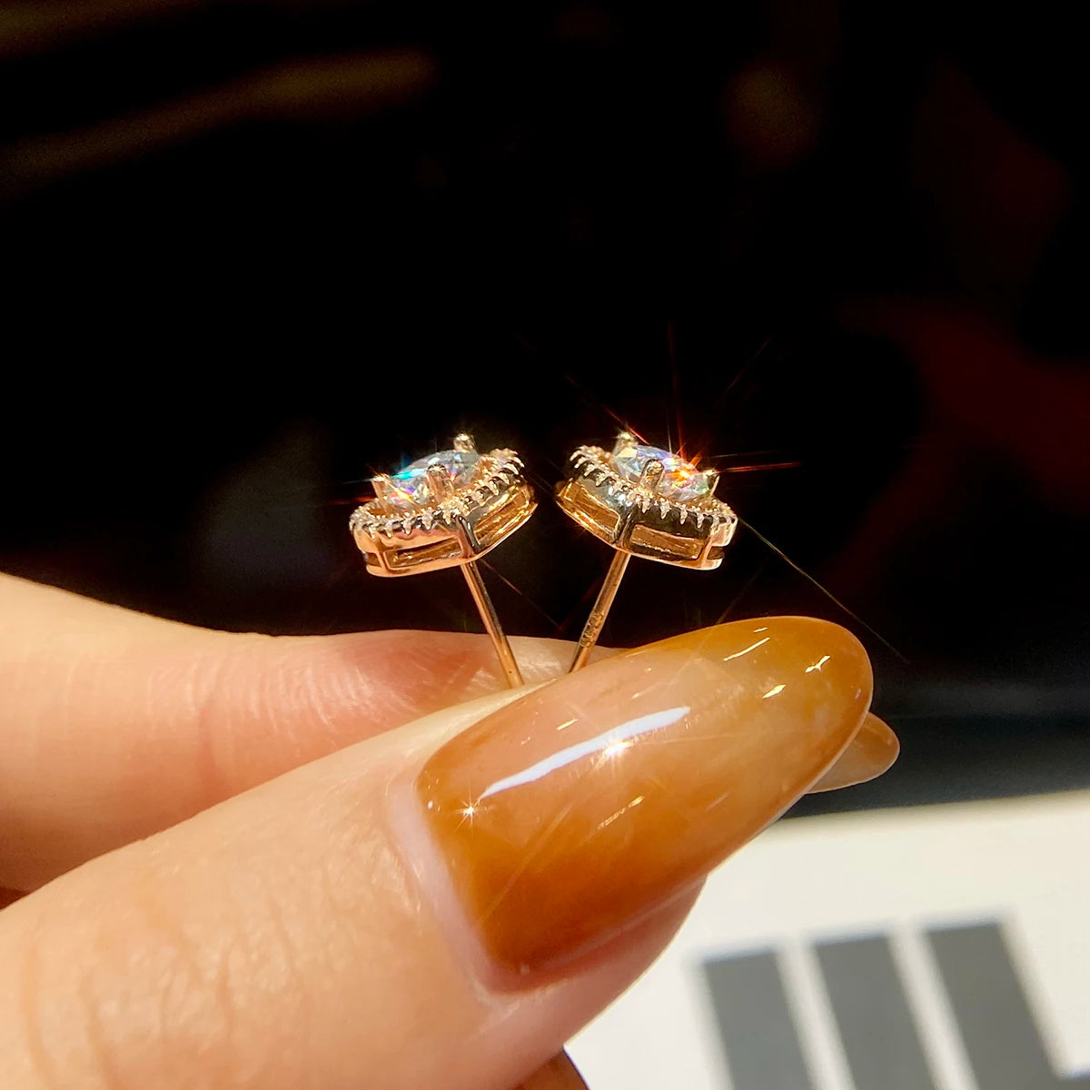 0.5CT Color Moissanite Diamond Unusual Heart Halo Stud Earrings for Women 925 Sterling Silver Wedding Luxury Jewelry