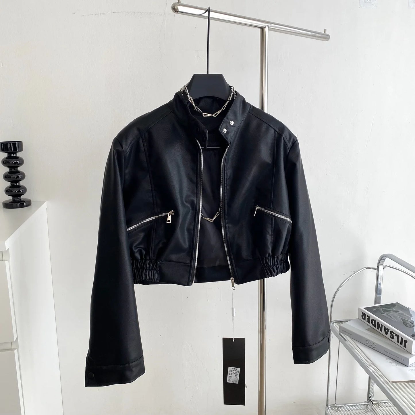 2025 Autumn New Zipper Women's Motorcycle Short Padded Shoulder Jacket Female Long Sleeve Leather Coat