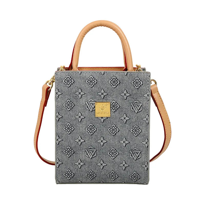 2025 Trend Handbag - Designer's Luxurious Square Shoulder Bag. Polyester-lined Ladies' Bag.
