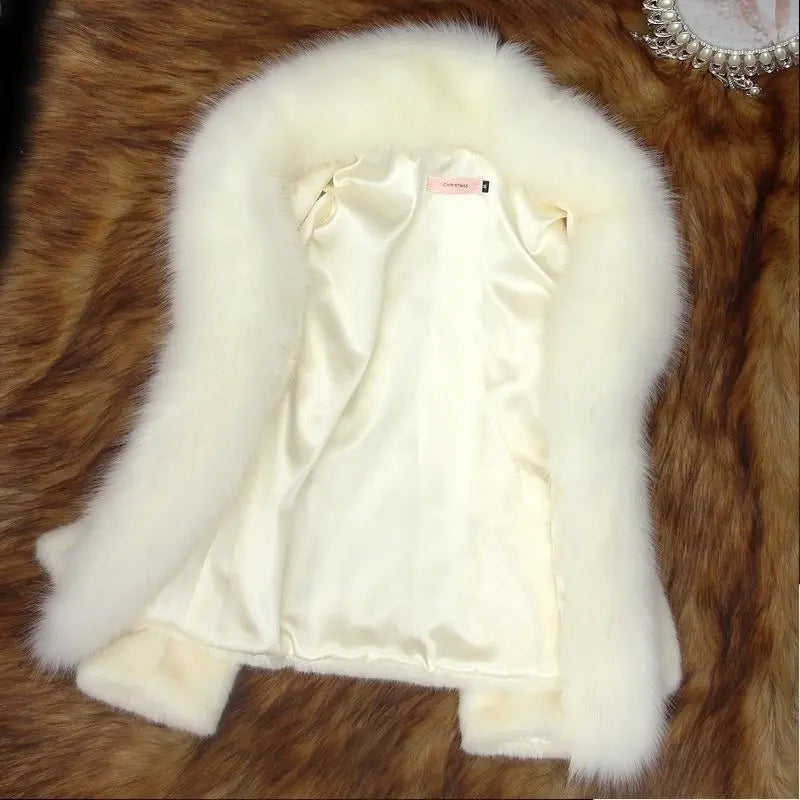 Newest Design Winter Women Long-sleeve Slim Faux Fox Fur Top 4xl Plus Size Keep Warm Windproof Fur Collar Coat