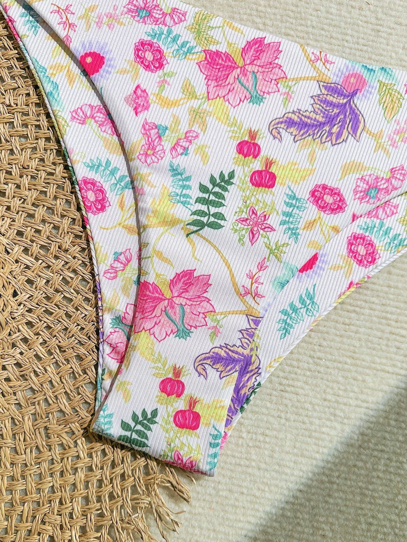 New Girl Sweet Floral Prints Bikinis Two Piece Set Women Sexy Bikini Swimsuit Women Party Sexy Halter Swimwear for Ladies