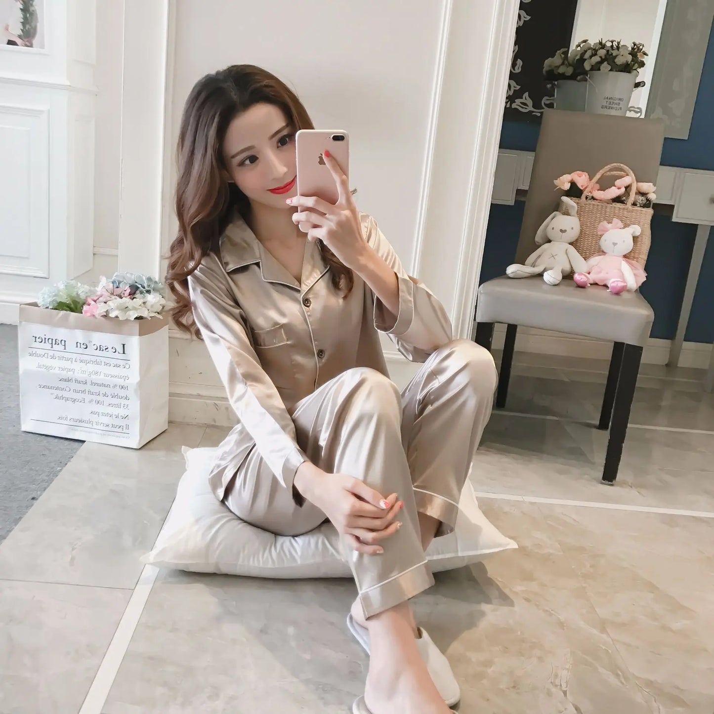 2025 Spring and Autumn New Ladies Large Size Lapel Silk Fashion Pajamas Fat Ladies Ladies Home Wear
