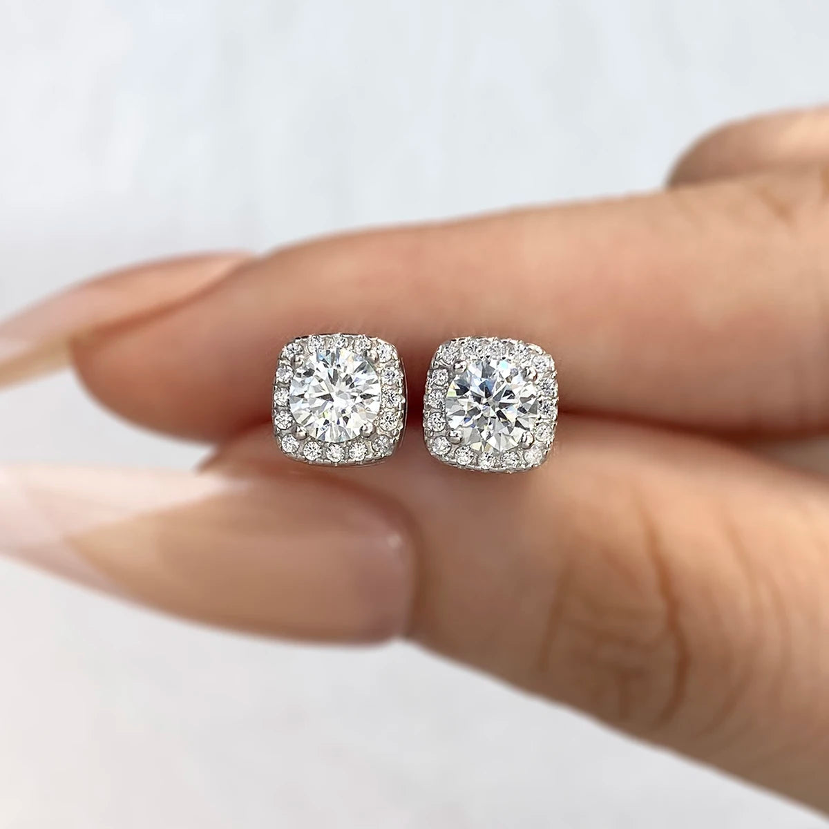 New Luxury 925 Sterling Silver Full Drill Square Stud Earrings 1ct Moissanite Fine Jewelry Weddings Bridal Trendy Style Gifts
