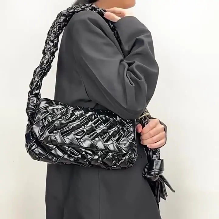 Personalized Genuine Leather Women's Shoulder Bag Hand Woven Armpit Trendy and Fashionable Design