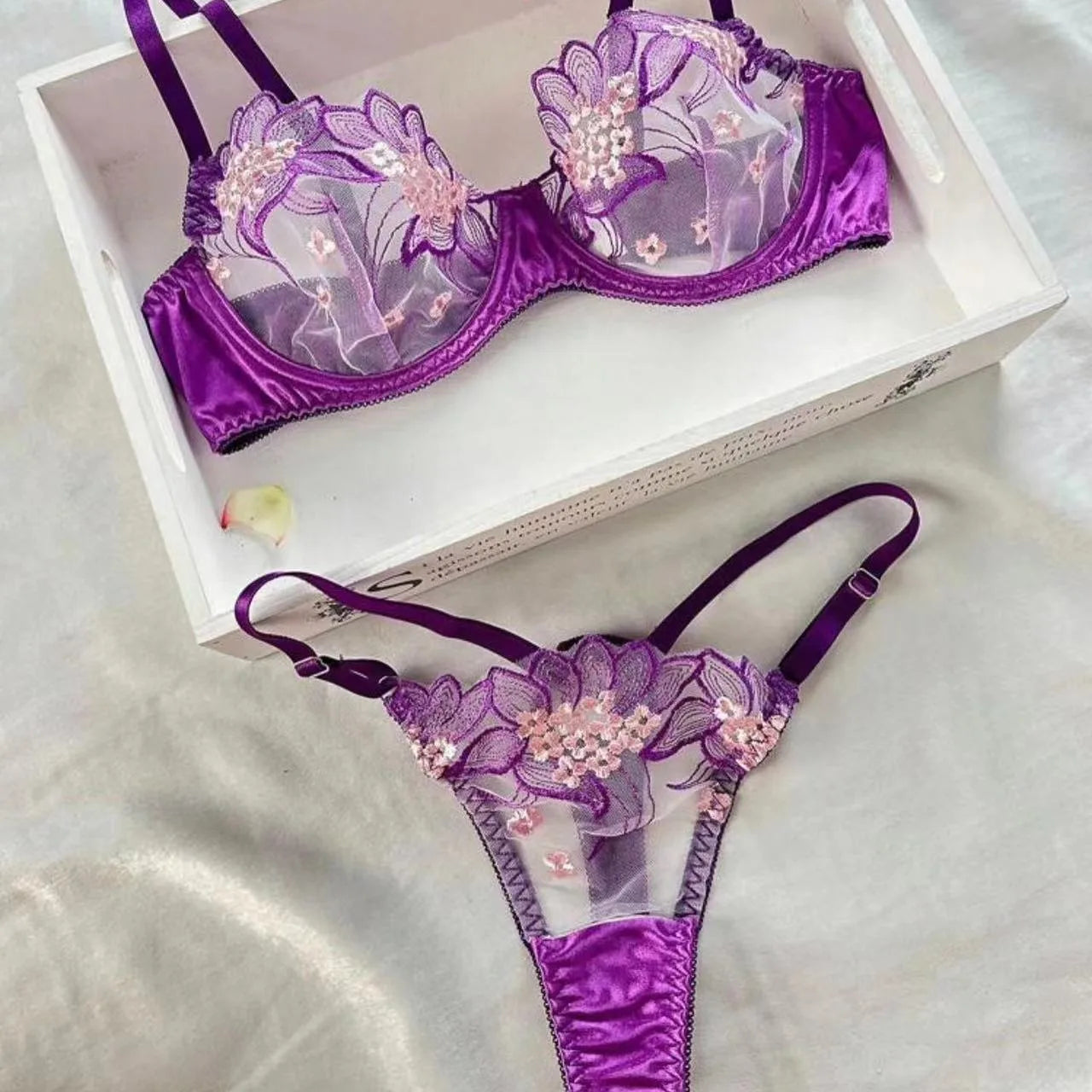 Sexy Lace Embroidery Underwear Two Piece Set Women's Big Breasts Small Thin Push-Up Bra Set Ladies Purple See Through Lingerie