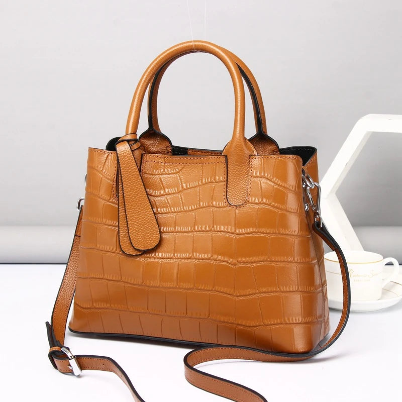 2024  European Women Luxury Retro Genuine Cowhide Leather Ladies Purses and Handbags Female Sale Price Fashion Online
