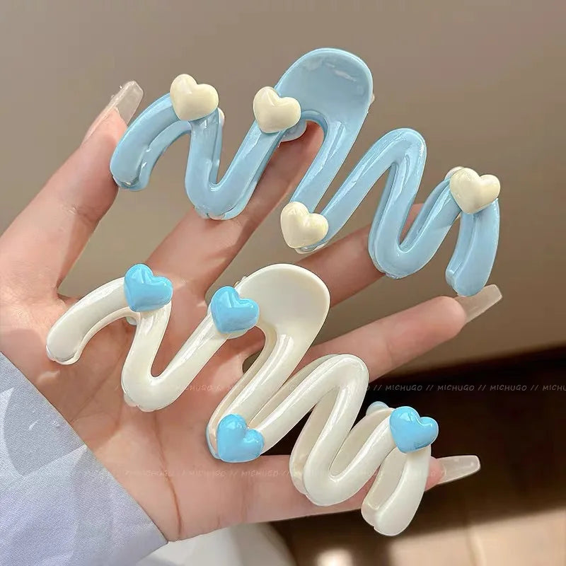 Korean Hawaiian Flower Crab Hair Clips Female Fashion Plastic Shark Hair Claw Hairpin Barrettes For Girls Beach Hair Accessories
