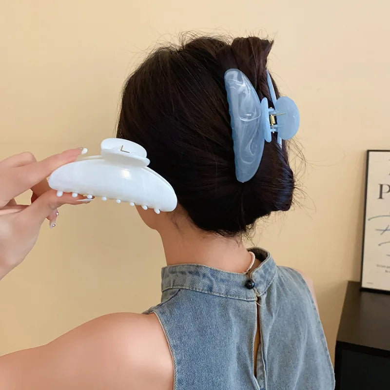 Korean Hawaiian Flower Crab Hair Clips Female Fashion Plastic Shark Hair Claw Hairpin Barrettes For Girls Beach Hair Accessories
