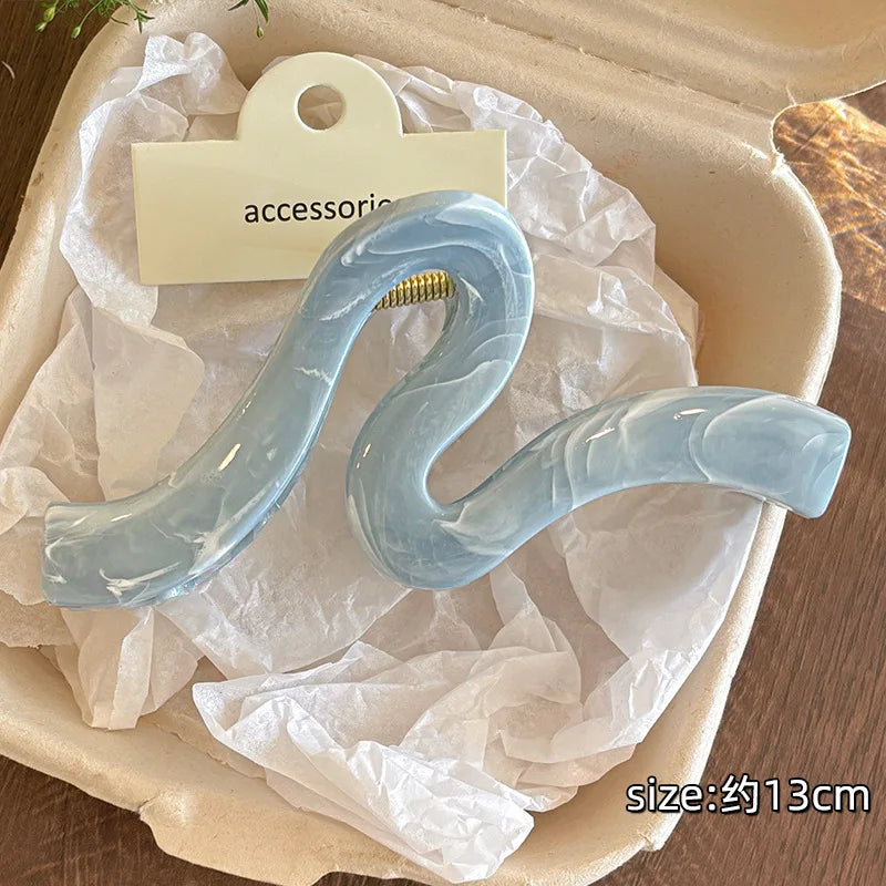Korean Hawaiian Flower Crab Hair Clips Female Fashion Plastic Shark Hair Claw Hairpin Barrettes For Girls Beach Hair Accessories
