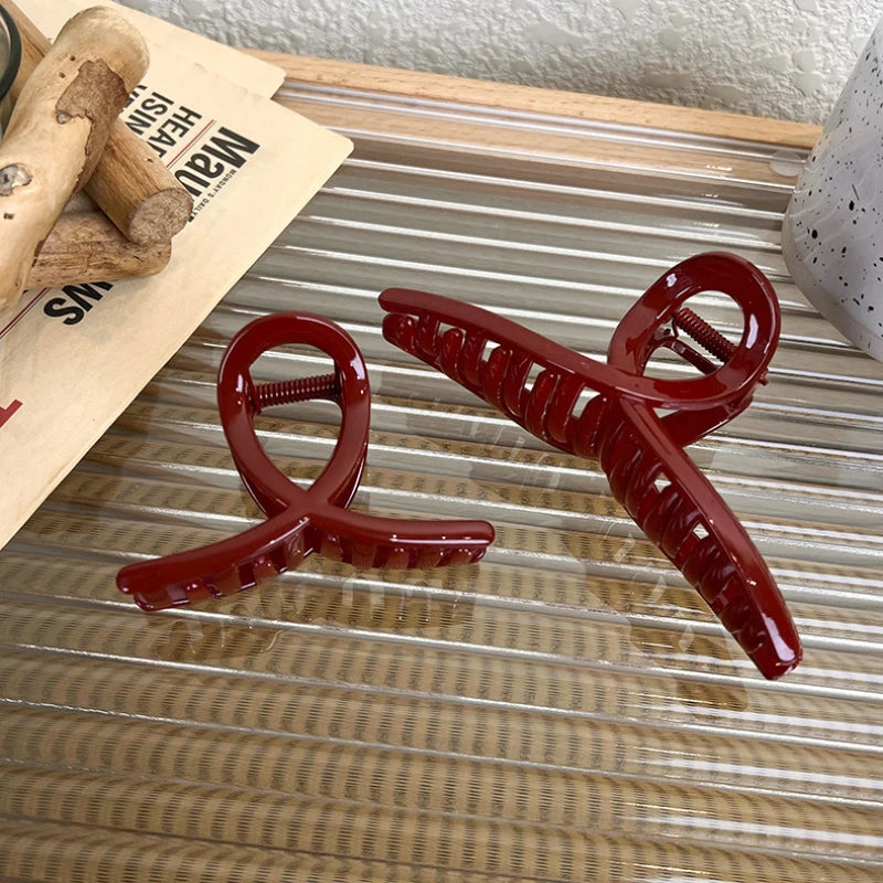 Christmas and New Year Wine Red Geometry Hair Claw Shark Clip for Woman Elegant Versatile Hairpin  Fashion Hair Accessories