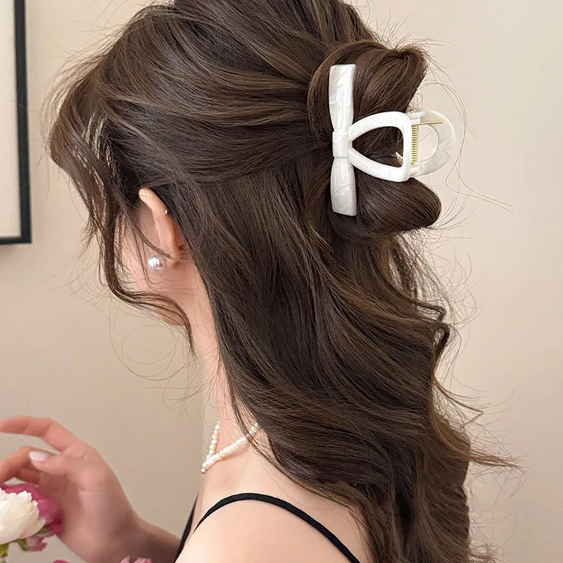Korean Hawaiian Flower Crab Hair Clips Female Fashion Plastic Shark Hair Claw Hairpin Barrettes For Girls Beach Hair Accessories