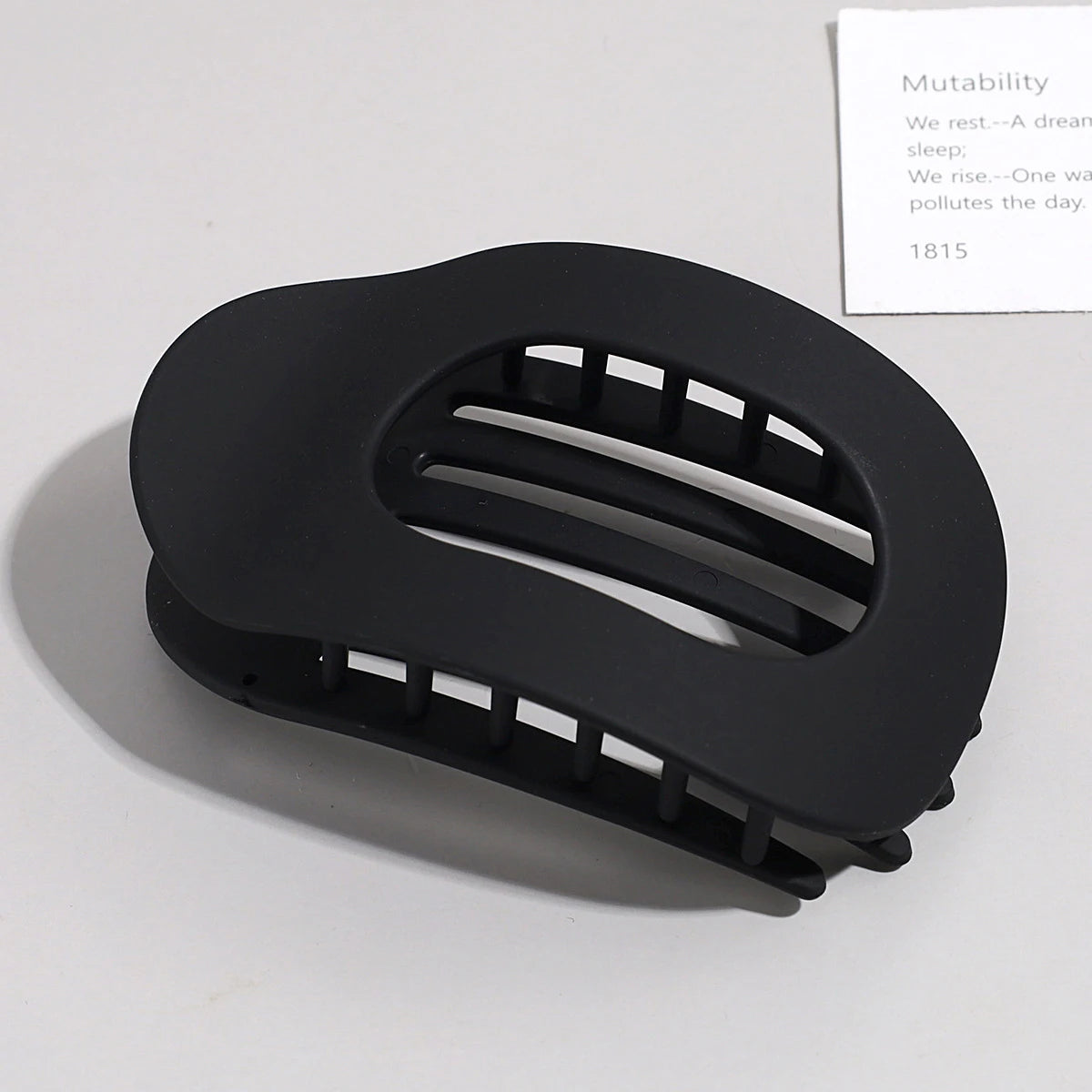Fashion Oval Flat Hair Claw Clips for Women Matte Duckbill Clip Back-of-Head Bun Hair Accessories Simple Clip Hair Ornament